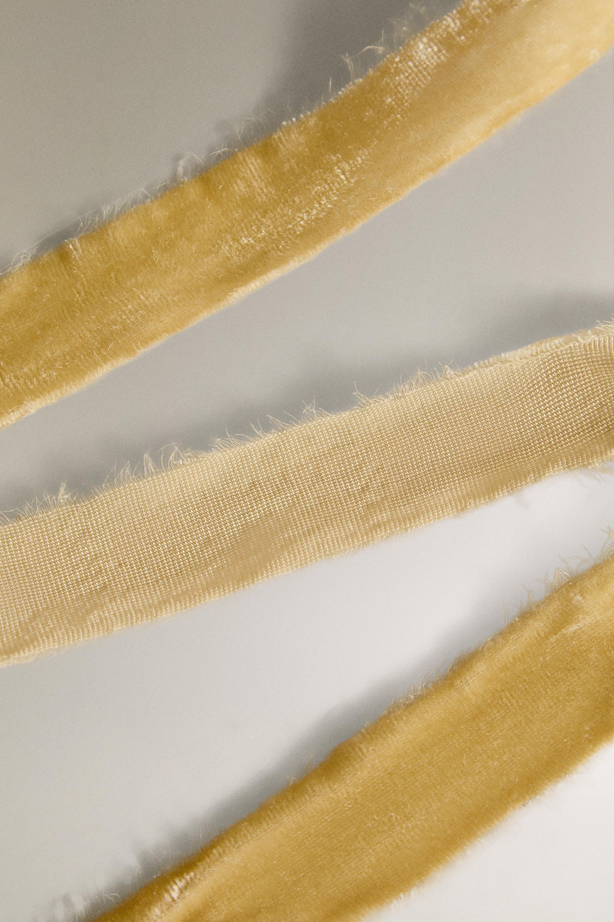 FRAYED VELVET CHRISTMAS GIFT WRAPPING RIBBON